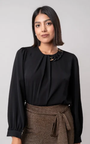 blusa negra cadena LGH IBL25690